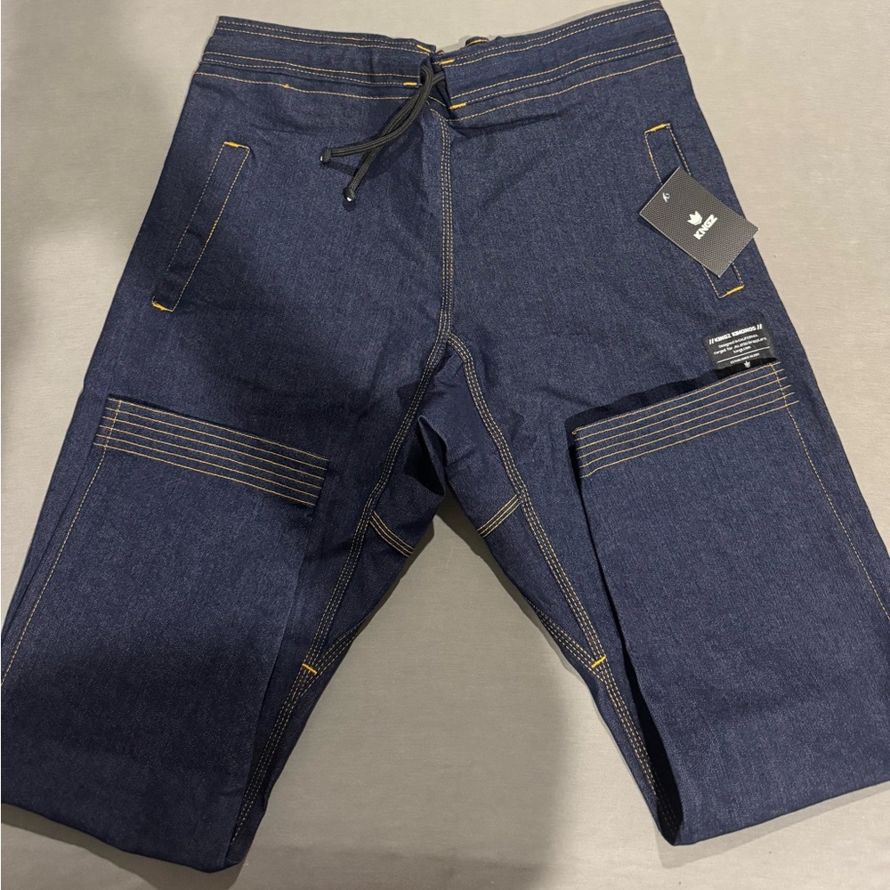 Men's Relaxed Fit Jeans in Dark Blue